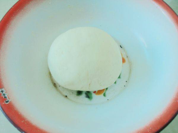 奶香茯苓馒头步骤4