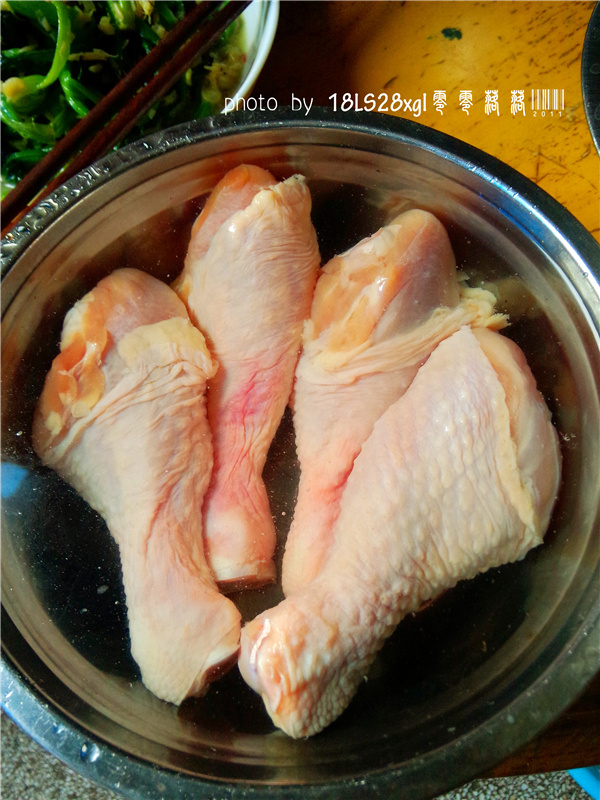 馒头炒鸡肉步骤2