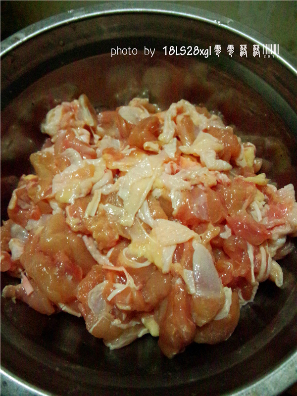 馒头炒鸡肉步骤4