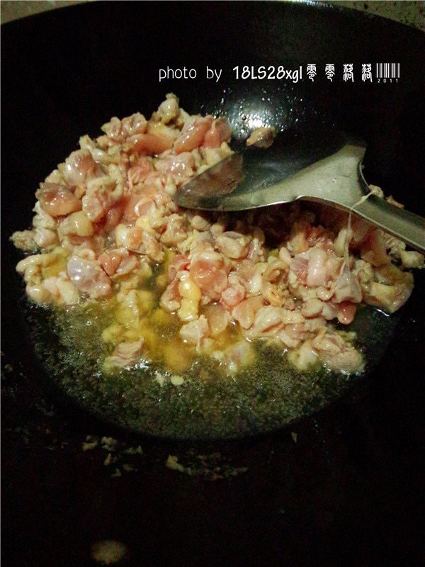 馒头炒鸡肉步骤7