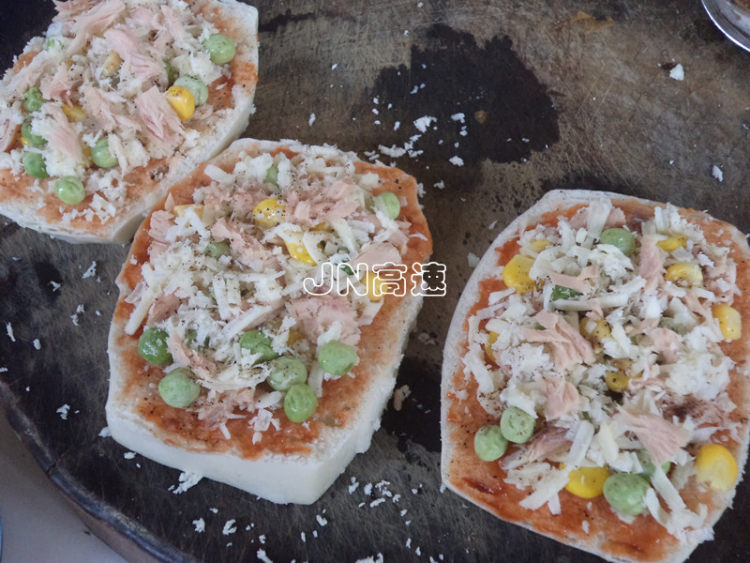 中式金枪鱼迷你披萨步骤14