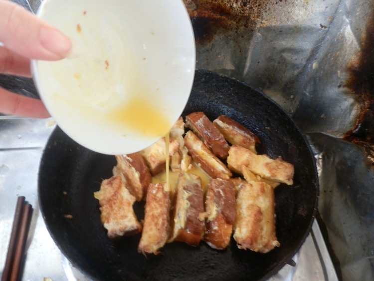 香煎面包块步骤7
