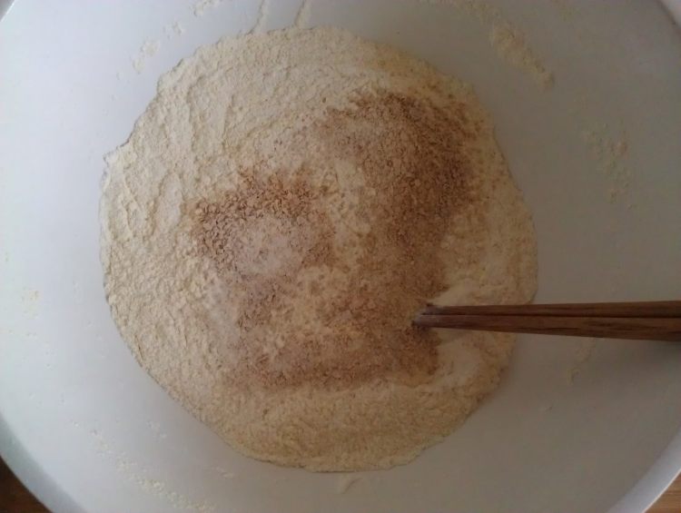 玉米燕麦馒头步骤1