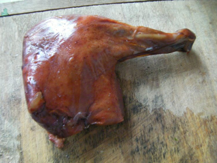 菠萝鸡腿肉炒馒头步骤5