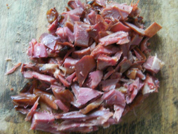 菠萝鸡腿肉炒馒头步骤6