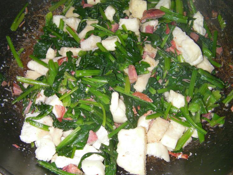 菠萝鸡腿肉炒馒头步骤11