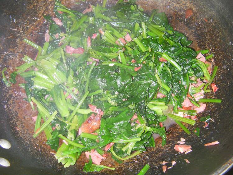 菠萝鸡腿肉炒馒头步骤9