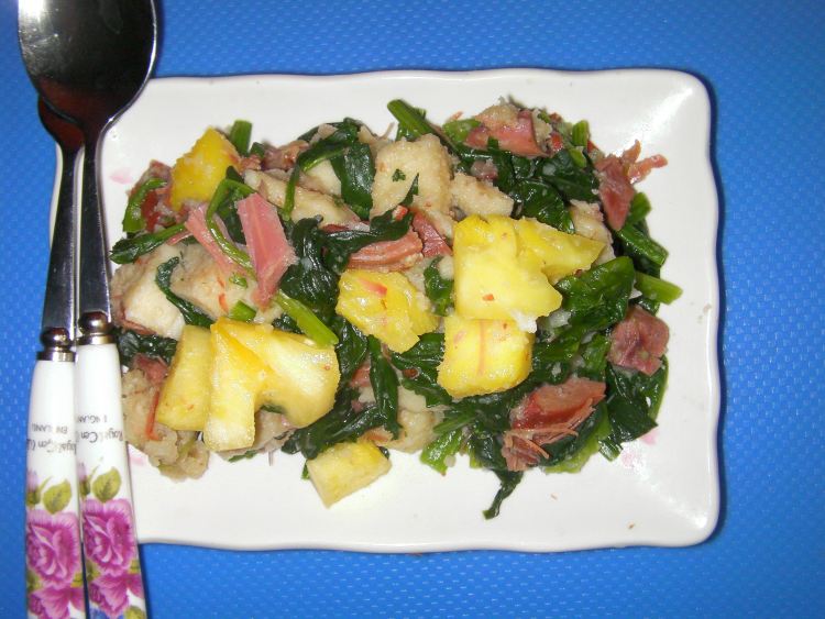 菠萝鸡腿肉炒馒头步骤13