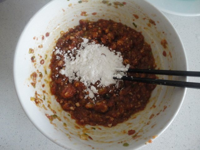 炸小肉丸步骤6