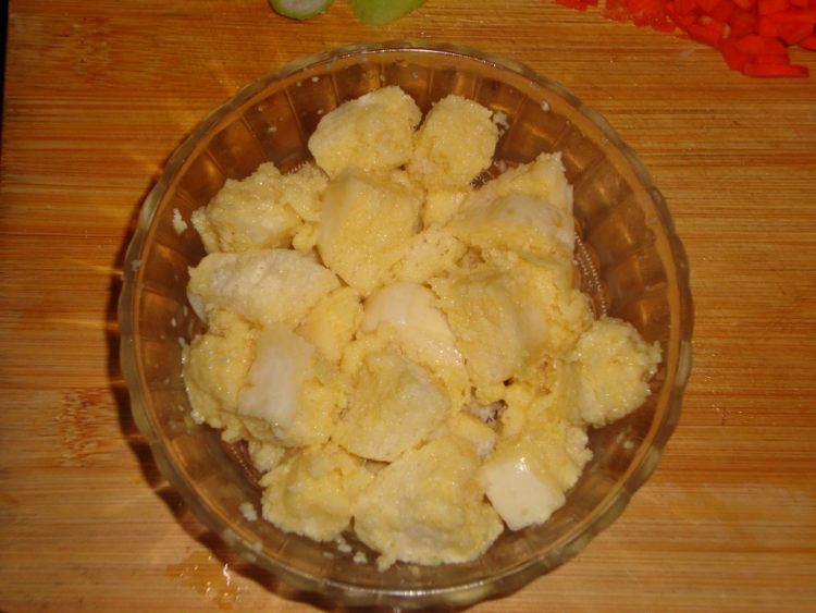 蛋香青菜黄金馒头粒步骤4