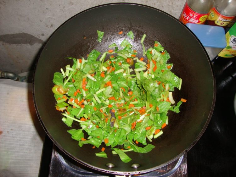 蛋香青菜黄金馒头粒步骤9