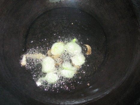 多蔬炒馒头丁步骤5
