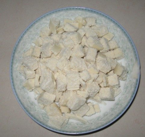 多蔬炒馒头丁步骤3