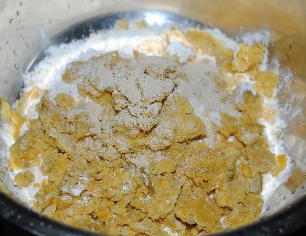 红薯花形馒头步骤3