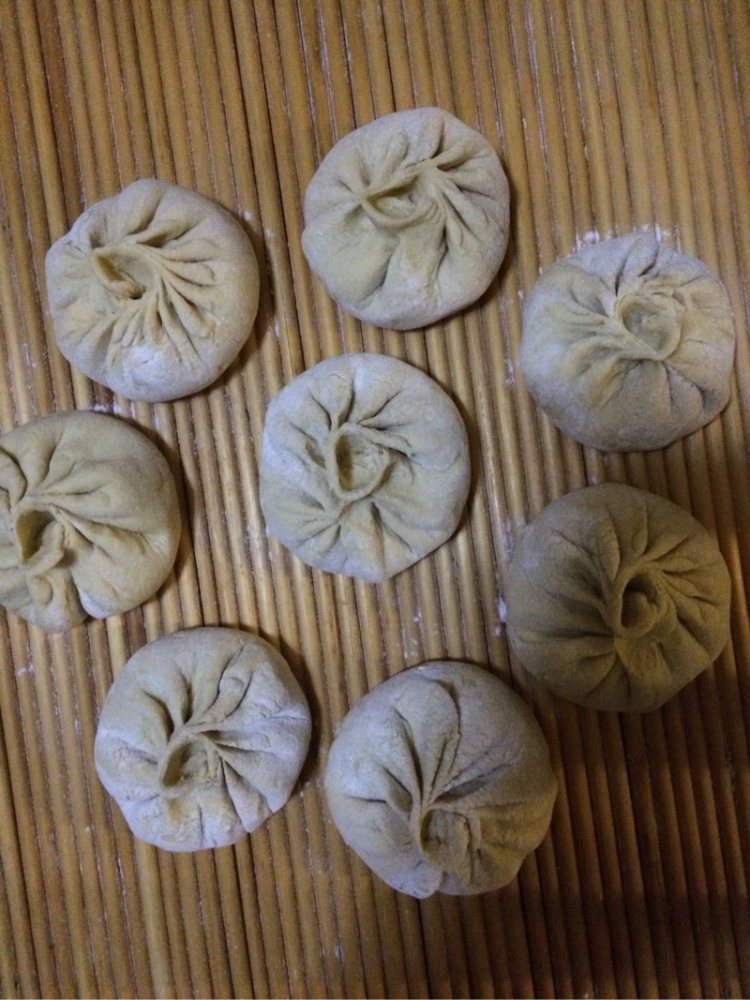 猪肉芹菜馅包子步骤11
