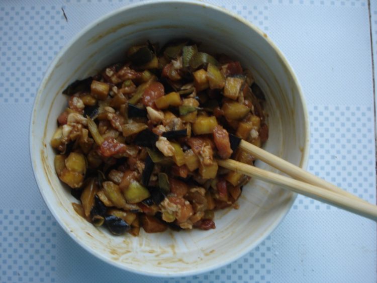 茄丁肉馅包步骤10