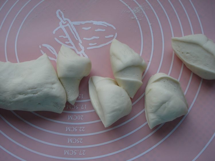 茄丁肉馅包步骤12