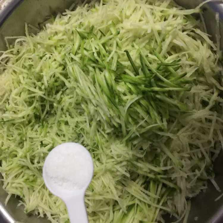 萝卜肉包步骤5
