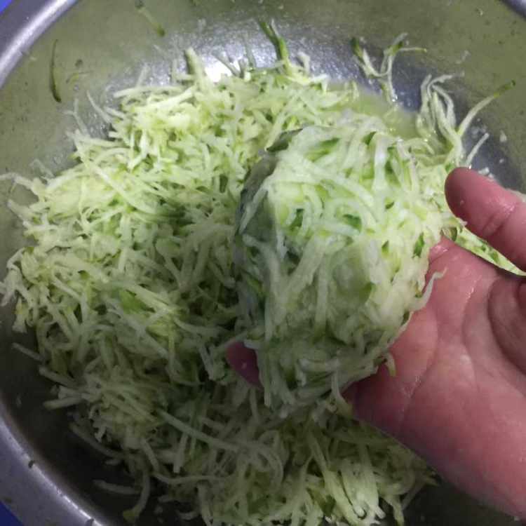 萝卜肉包步骤6