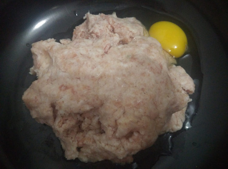 韭菜白菜肉包步骤4