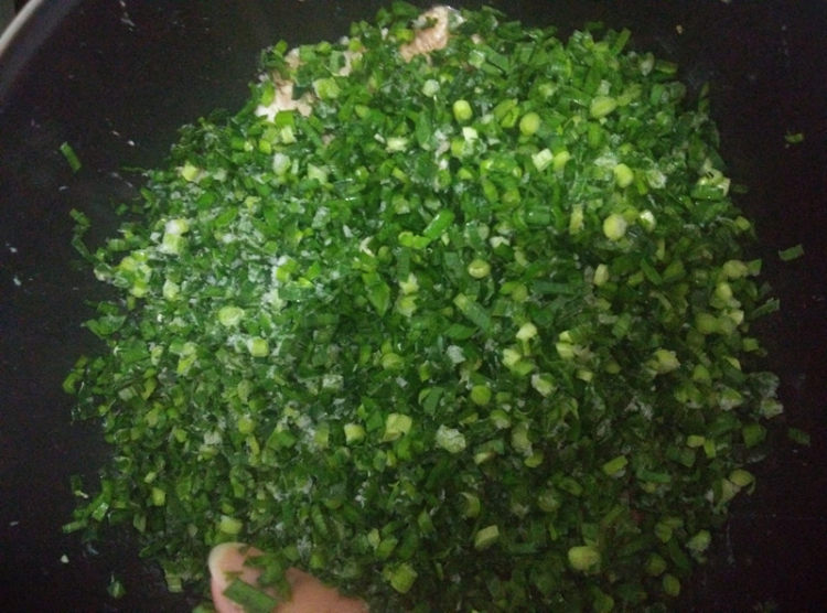 韭菜白菜肉包步骤7