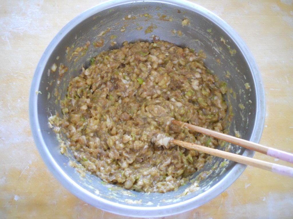 鸡汁灌汤包步骤7