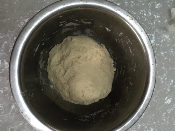 梅干菜包子。步骤3