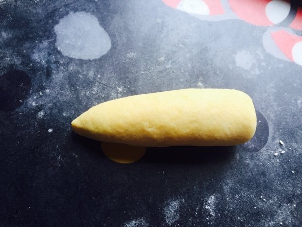 玉米花菇肉包步骤9