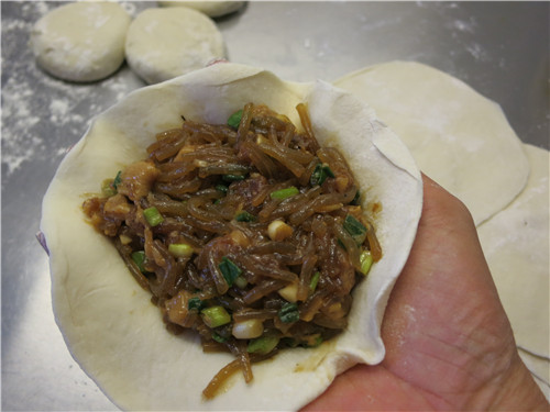 粉条猪肉大蒸包步骤24