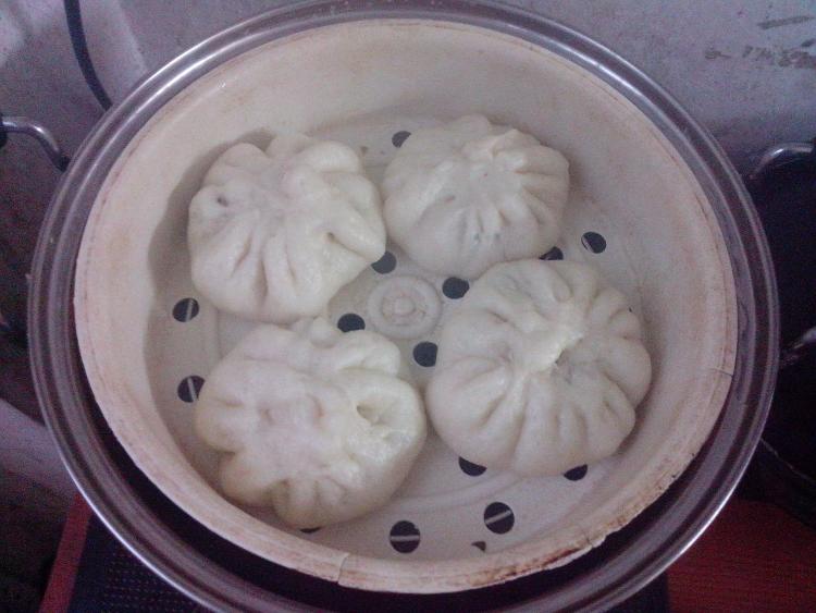 酸豆角瘦肉包子步骤15