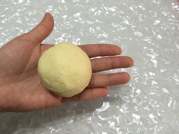 萝卜干包子步骤9