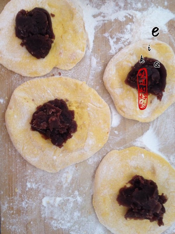 南瓜豆沙包步骤7