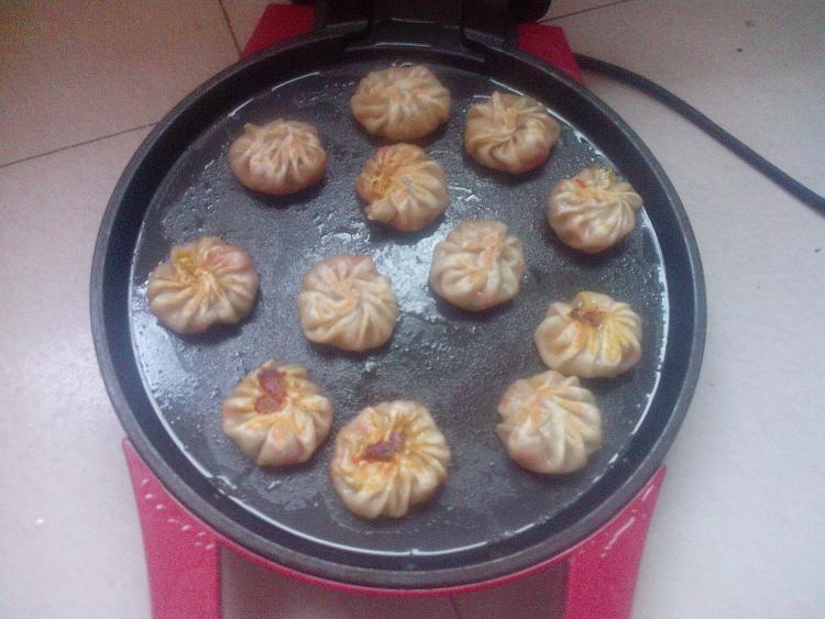 红萝卜小煎包步骤11