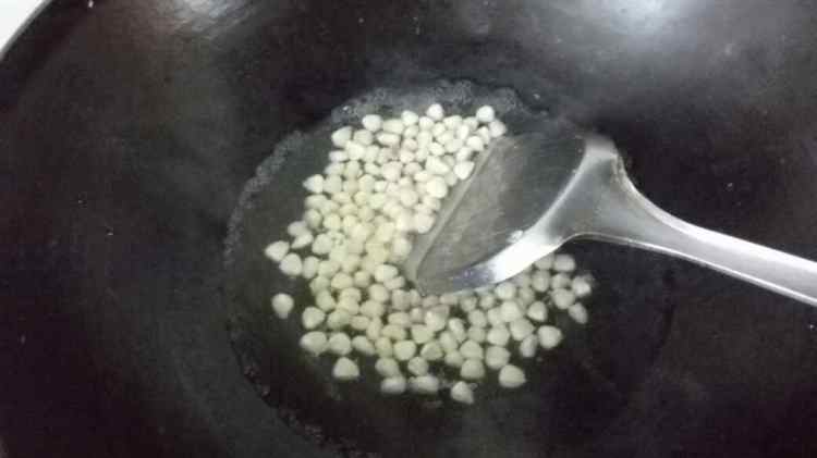 茄子玉米鲜肉包步骤4