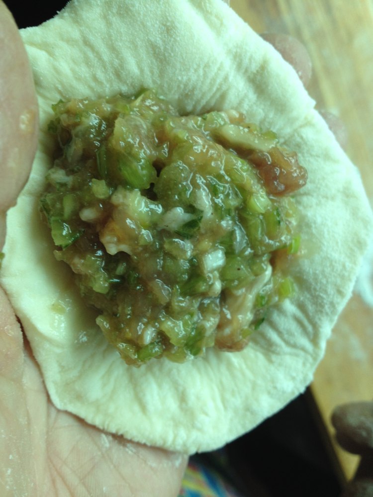 芹菜肉包子步骤5