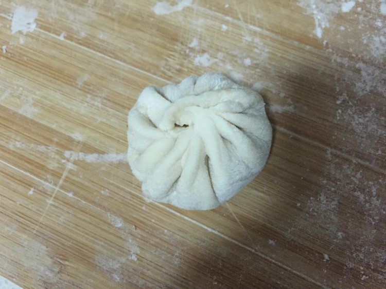 灌汤小笼包步骤13