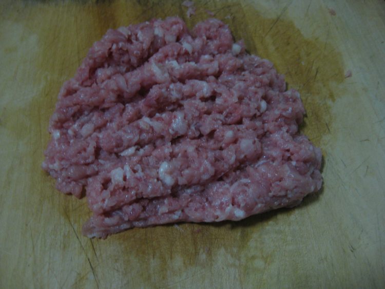 白菜猪肉包子步骤2