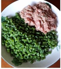 豇豆猪肉包子步骤4