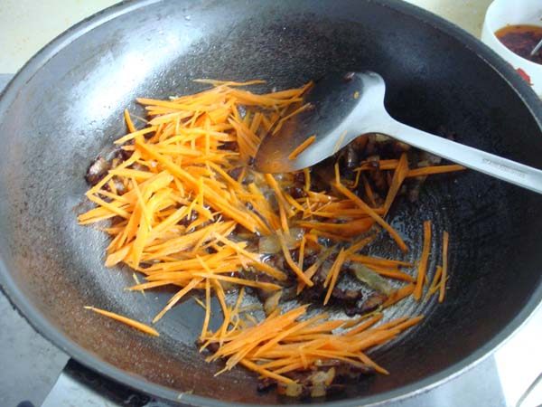腊肉蔬菜包子步骤2