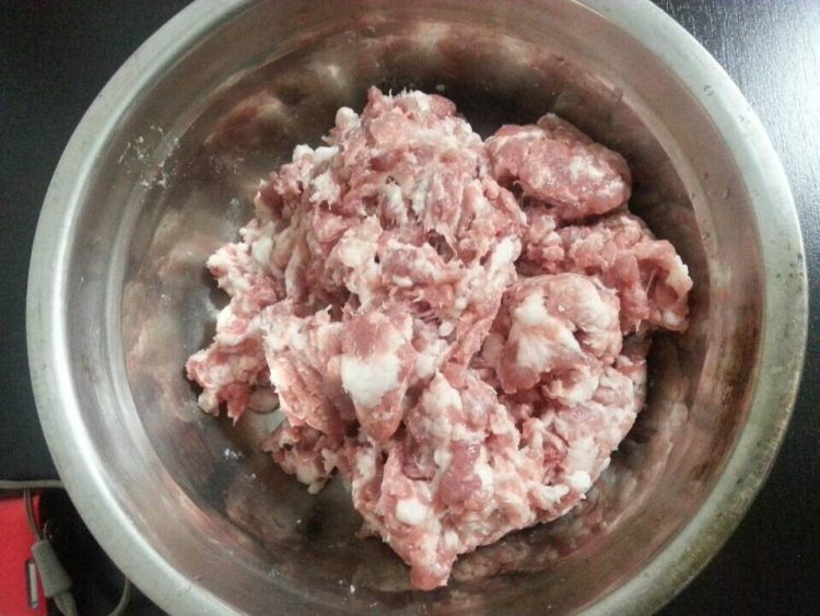 鲜肉包子步骤9