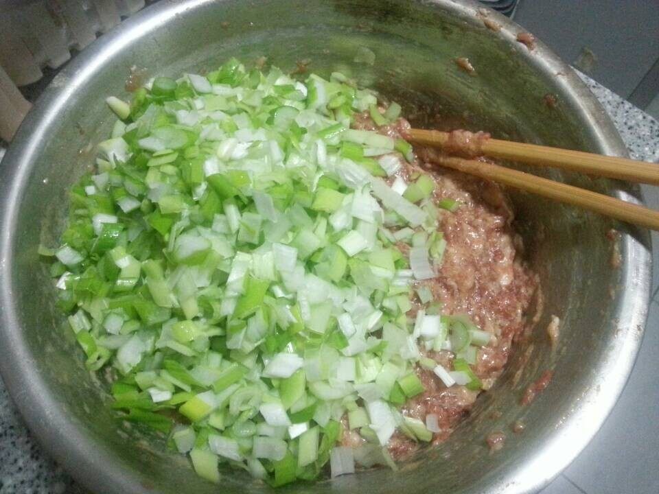 鲜肉包子步骤13