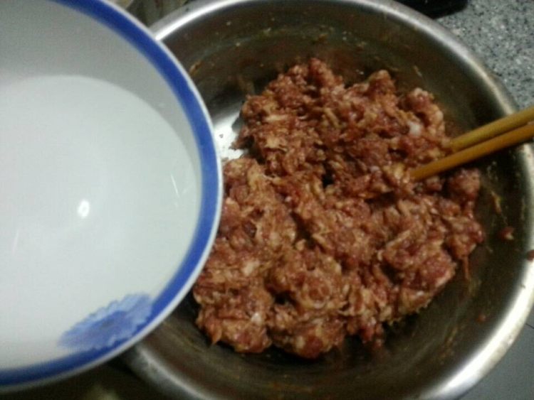 鲜肉包子步骤11