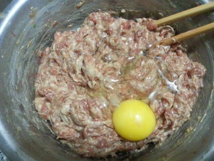 鲜肉包子步骤12