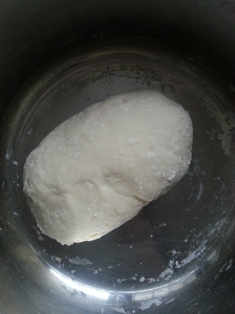 韭菜粉条肉丁包步骤1