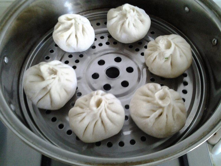 青菜木耳鸡蛋包子步骤14