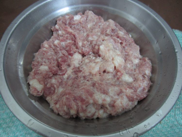 胡萝卜肉包子步骤6