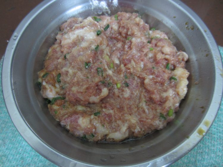 胡萝卜肉包子步骤8