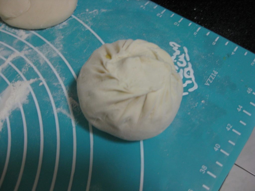 韭菜窝瓜馅包子步骤10