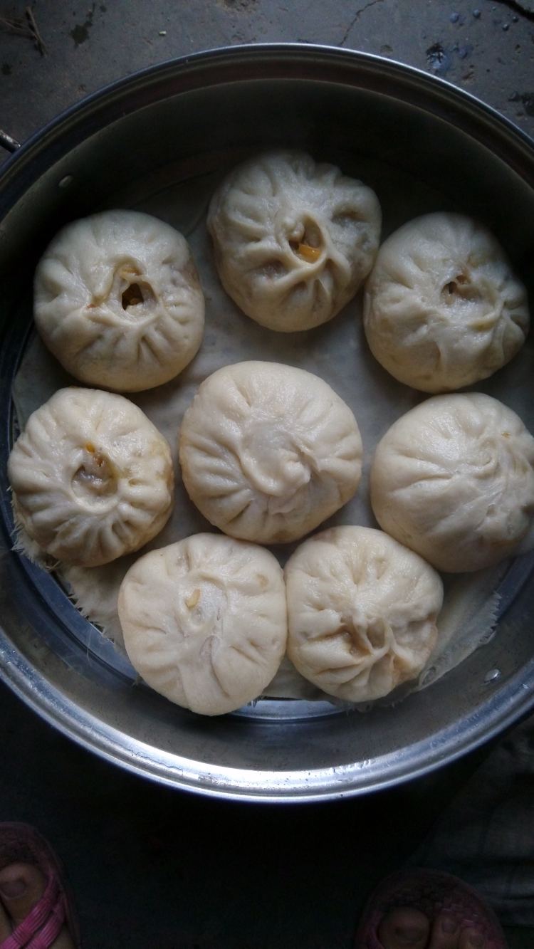 芹菜肉馅大包子步骤11
