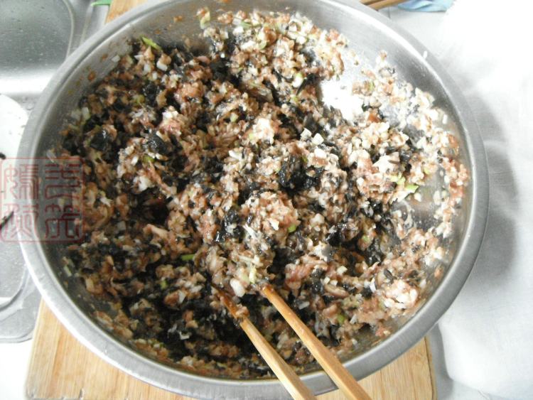 黑木耳香菇猪肉包步骤12